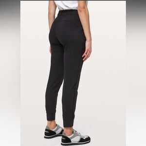 Lululemon Ready To Rulu Pant 29" in Black, Size 2, Style: W5BXOS